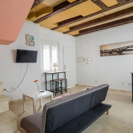 Rentalsevilla Feria Duplex Con Terraza Daire *