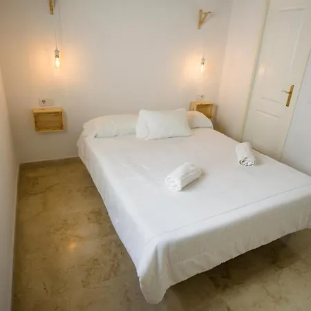 Rentalsevilla Feria Duplex Con Terraza Daire *